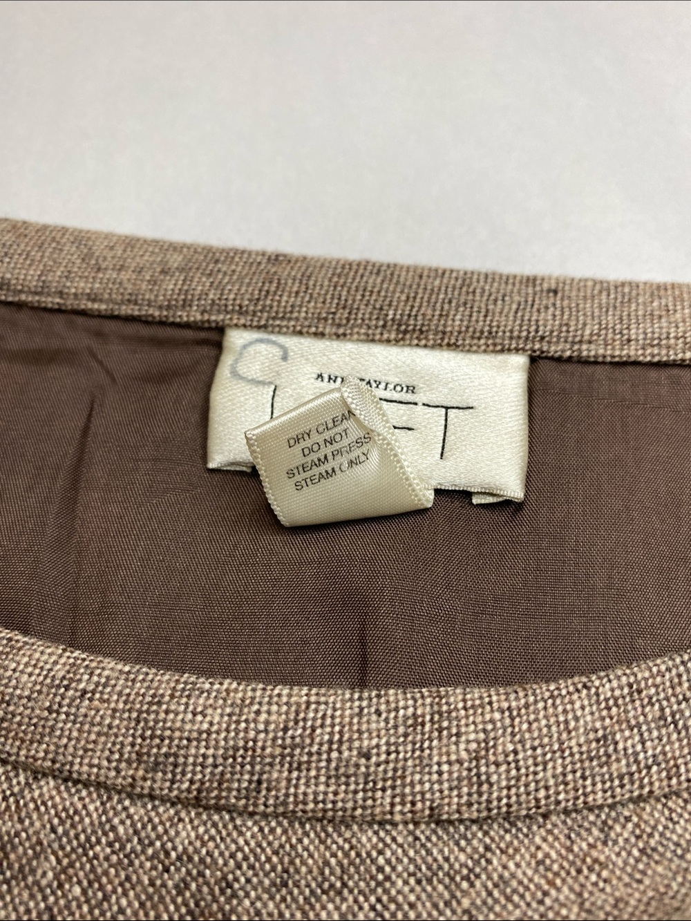 Vintage Y2K Ann Taylor LOFT Brown Wool Blend Ruffle Midi Skirt Size 8 - Picture 4 of 4